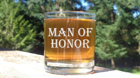 Man of Honor Whiskey Glass Male Bridesman Glasses Bourbon, Rocks Glass Gift for Brides Man Wedding Party Glasses Engraved in Saudi Arabia