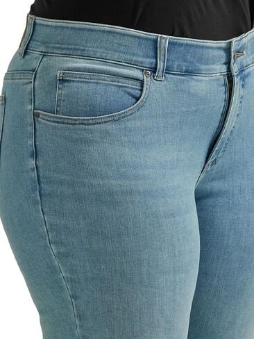 Lee Women's Size Ultra Lux Comfort with Flex Motion Straight Leg Jean, Cobalt Sheen, 22 Plus Long in Saudi Arabia