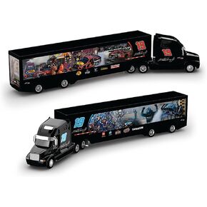 Lionel Racing Martin Truex Jr 2024 Retirement Diecast Hauler 1:64 Scale NASCAR Authentics