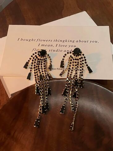 Black Dangle Earrings Handmade Boho Drop Earrings for Women,Black Dangling Earrings Trendy Baroque Earrings Bohemian Earring Teardrop Chandelier Earrings in Kuwait