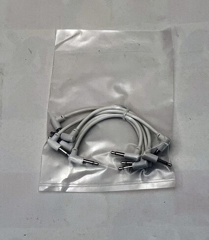 Luigis Modular M-PAR Right Angled Eurorack Patch Cables - Package of 5 White Cables, 4 (10 cm) in Saudi Arabia