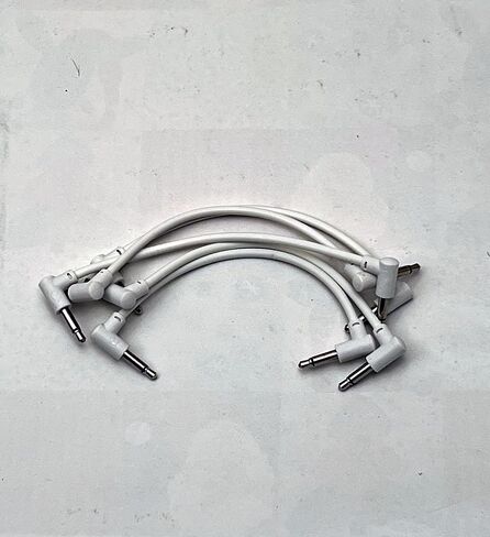 Luigis Modular M-PAR Right Angled Eurorack Patch Cables - Package of 5 White Cables, 4 (10 cm) in Saudi Arabia