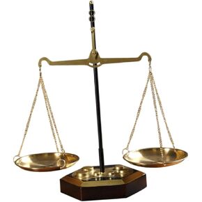 Libra Scale Decor Balance Scale Justice Scale Gift Display Stand Jewelry Holder for Judges Attorneys Study Room Retirement, 38cmx41.2cm in Saudi Arabia