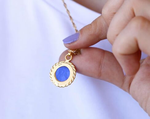 Aphrodite Goddess Signet Intaglio قلادة 24K Gold Vermeil 925 Sterling Silver Rope Twist Twist قلادة قلادة فضية مصنوعة يدويًا. in Kuwait