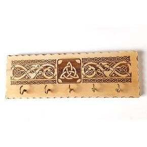 Decorative Celtic Key Hanger, Trinity Knot Wooden Hook Organizer