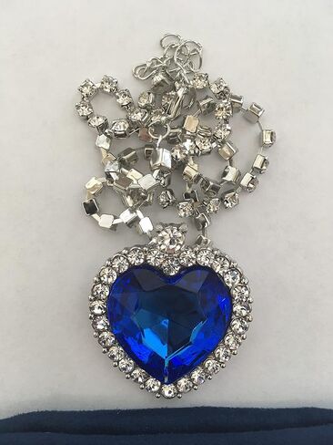 Titanic Heart of the Ocean Necklace Pendant in Saudi Arabia