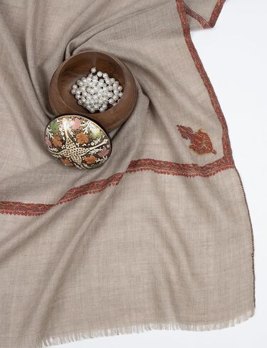 Zati Pashmina Shawl-undyed pure cashmere wrap-سرقت الفخمة الفاخرة باليد للنساء-شال الصيف القابل للتنفس-هدية الشركات لها ، أنيقة وخالدة ، 28x80 " in Kuwait