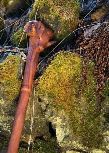 Rare Antique Ram Animal Head Walking Stick - Designer Premium Wooden Carved Walking Cane - Beautiful Handmade Foldable Cane With Ram Animal Handle For Men Women Comfortable Best Gift Idea in Saudi Arabia