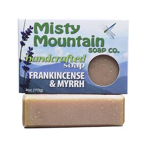 الصابون المصنوع يدويًا من اللبان ومرره من شركة Misty Mountain Soap