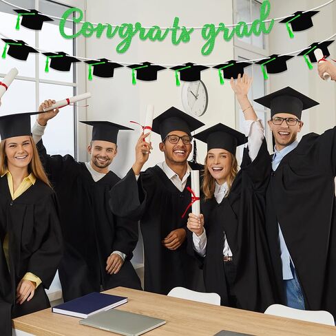 لافتة ديكور التخرج ، ديكورات التخرج 2025 ، لافتة غريتر بلاك بريق ، فئة 2025 جارلاند لكلية المدارس الثانوية. in Kuwait