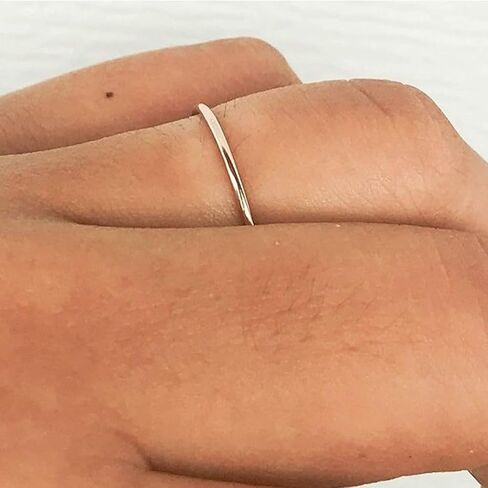 حلقة MIDI مملوءة بالذهب 14K - حلقات مفصلية لذيذة - حلقات النطاق العادي الرقيقة القابلة للتكديس يدويًا للنساء - راحة تتناسب فوق مجوهرات المفصل (الذهب) الحجم 1 2 3 4 (الحجم 1 ، مملوءة بالذهب السلس) in Saudi Arabia