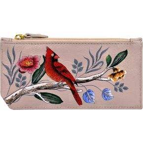 أنوشكا أغنية الأرض النسائية in Kuwait