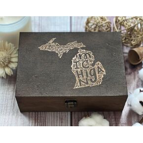 Florida Inspired Engraved Wooden Box - Sunshine State Design, A Memorable Gift or Souvenir
