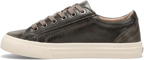 Taos Footwear Women's Plim Soul Lux Sneaker in Kuwait