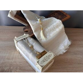 Personalized Prayer Rug, Sajadah & Prayer Beads Gift Set | Elegant Islamic Gift Box for Men & Women | Eid, Nikkah, Ramadan, Umrah, Hajj, Wedding Favors