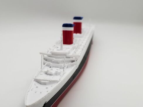 نموذج SS United States بواسطة Theroller3d 1 قدم في الطول (نموذج مع حامل) in Kuwait