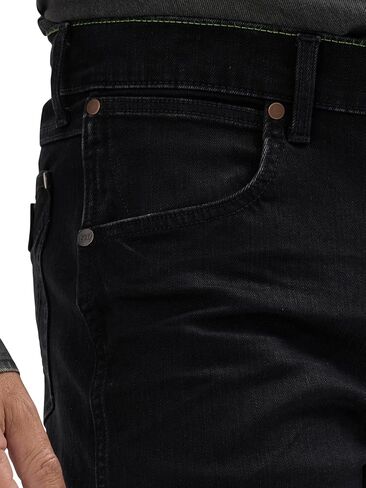 Wrangler Men's Retro Slim Fit Straight Leg Jean, Bozeman, 29W x 34L in Saudi Arabia