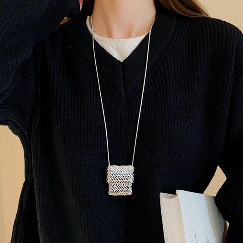 Irregular Pearl Necklace Heart-Shaped Pendant Women's Fashion Design Short Collarbone Chain 6.3 Inch in Kuwait