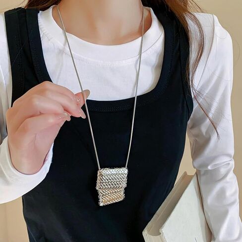 Irregular Pearl Necklace Heart-Shaped Pendant Women's Fashion Design Short Collarbone Chain 6.3 Inch in Kuwait