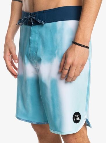 Quiksilver Men's Standard Surfsilk Scallop 19 Boardshort Swim Trunk Bathing Suit in Saudi Arabia