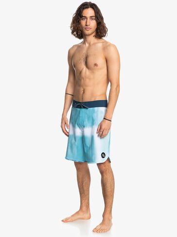 Quiksilver Men's Standard Surfsilk Scallop 19 Boardshort Swim Trunk Bathing Suit in Saudi Arabia