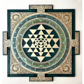 With motif Sri Yantra Wall Art Laser Cut, Sacred Geometry, Sri Chakra, Shree Yantra, Shri Yantra, Sri Chakra Wall Hanging Meditation Symbol (40x40 cm)