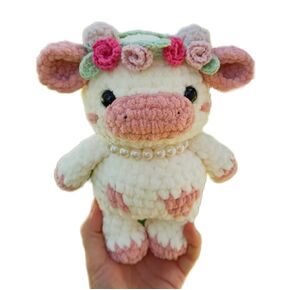 Handmade Cow Plush with Pearl Necklace – Cute & Elegant Cow Toy for Collectors and Gift Lovers