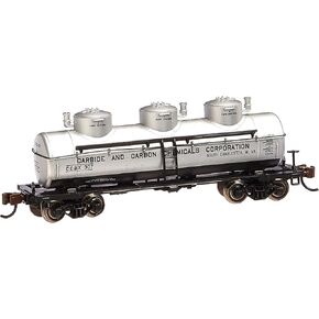 Bachmann Industries 3 Dome Tank Carbide and Carbon Chemicals Car, N Scale