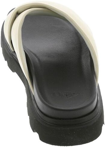 صندل Capitelle Crossband للسيدات من UGG in Kuwait