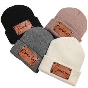 قبعة صغيرة صغيرة من قبعة صغيرة من الأطفال المتماسكة مع اسم personazliled toddler winter warm hat for Chritmas Gift (Beanies)