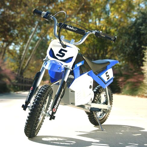 دراجة Razor MX350 Dirt Rocket الكهربائية للطرق الوعرة للأعمار من 13 عامًا فما فوق، مدة ركوب متواصلة تصل إلى 30 دقيقة، إطارات مملوءة بالهواء مقاس 12 بوصة، فرامل خلفية تعمل يدويًا، صمام خانق ملتوي، محرك يعمل بالسلسلة in Saudi Arabia