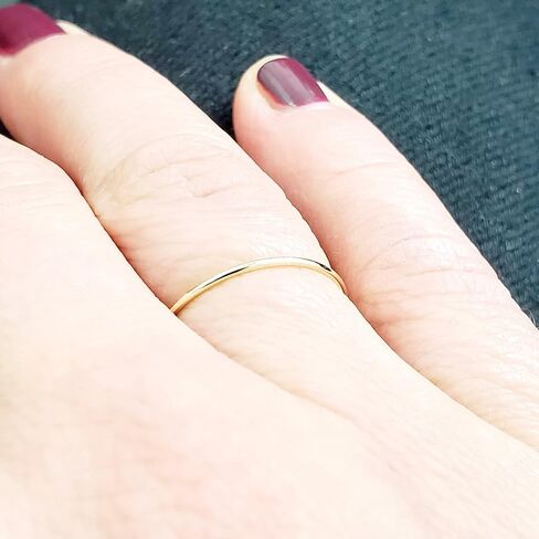 10k Solid Gold Very Thin Stacking Ring (yellow-gold, 5.5) in Kuwait