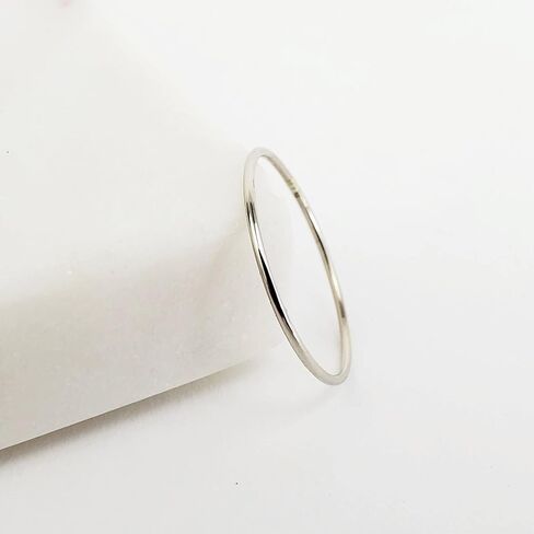 10k Solid Gold Very Thin Stacking Ring (yellow-gold, 5.5) in Kuwait