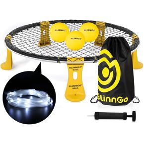 مجموعة Roundnet مع الكرات وبيان براءة اختراع ، ومروج ، وشاطئ ، ولعبة في الهواء الطلق في الفناء الخلفي للبالغين والأسرة