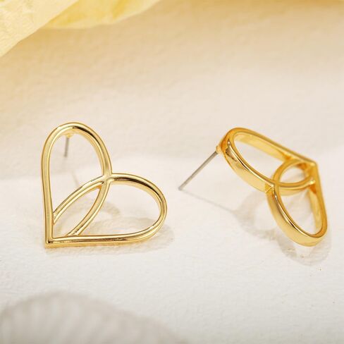 اقراط ذهبية على شكل قلب للنساء، اقراط مرصعة على شكل قلب مجوف، هدايا in Kuwait