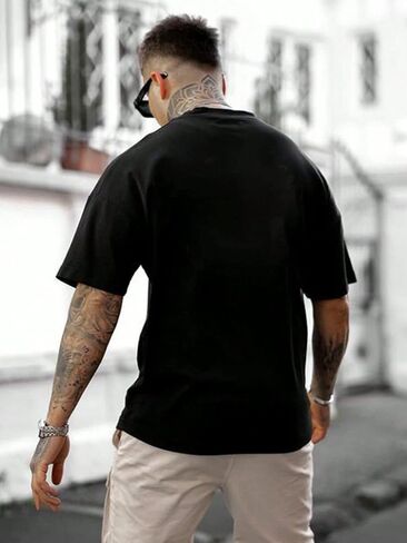 تي شيرت رجالي من SweatyRocks برسوم جرافيك وأكمام قصيرة ورقبة دائرية وكتف منسدل in Kuwait