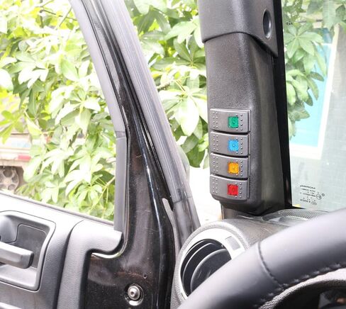 جراب مفتاح A-Pillar لليد اليسرى من HOZAN مع 4 مفاتيح هزازة تصل إلى 4 مصابيح LED للطرق الوعرة وملحقات متوافقة مع JK 2011-2017 in Kuwait