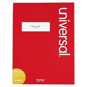 Universal White Labels, Inkjet/Laser Printers, 1.33 x 4, White, 14/Sheet, 250 Sheets/Box