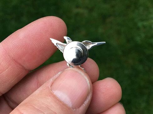 Tackbird Tie Tack أو Hummingbird Tie Bar في الفضة الفضية الصلبة المنحوتة والممثلين بواسطة Paxton in Saudi Arabia