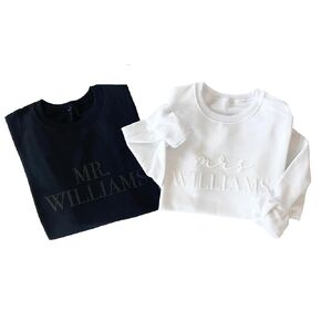 up2ournecksinfabric - Mrs and Swotshirt - O.monmoon Outfit - Mrs Swetshirt - New Mrs Gift - Groom Sweatshirt - مطابقة للبلوزات - فقط قمصان متزوجة