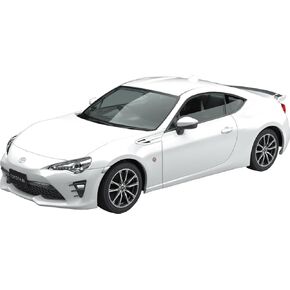 Aoshima Toyota 86 (Crystal White Pearl) 1:32 Scale Model Kit