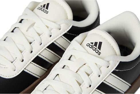 حذاء رياضي adidas Vl Court 3.0 برباط، أبيض/أزرق داكن/قرمزي أفضل، 2.5 US للجنسين للأطفال الصغار in Saudi Arabia