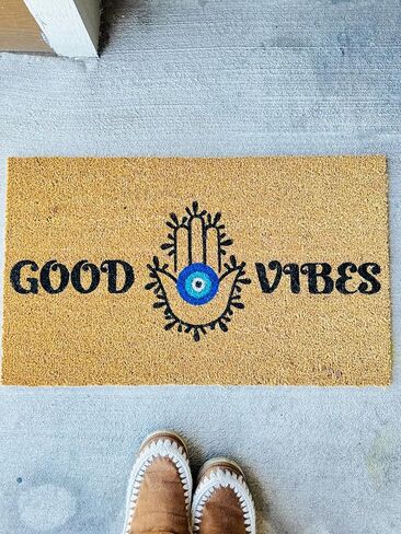 Hamsa Hand and Evil Eye Vibesdoormatt التي صممها Amida بواسطة Zaa ممسحة الروح (16x24 بوصة) in Saudi Arabia