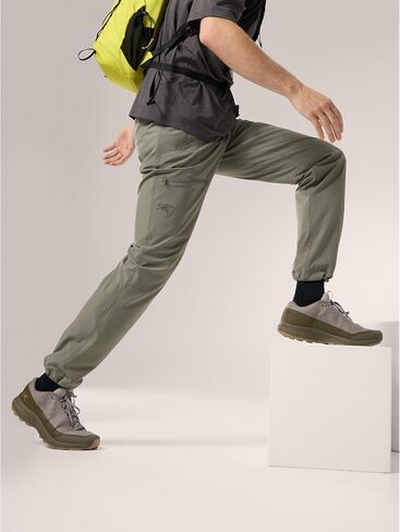 Arc'teryx Gamma Lightweight Pant Men's | Versatile Superlight Technical Pant in Saudi Arabia