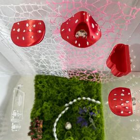 Jumping Spider Accessories Kit – 6 Pcs Set with Mushroom Platforms, Magnetic Feeder Dish, and 2 Spider Webs (Pink & White) for Climbing, Feeding, and Decorating