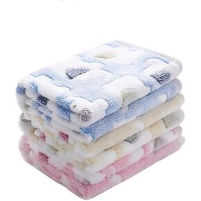 Plush Pet Blanket for Cats and Dogs Ultra Soft Indoor Cat Blanket Cozy Dog Blanket Crate Mat Sofa Protector