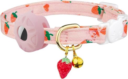 طوق القط المنفصل مع حامل الجوية ، وطوق هريرة مع حامل علامة Apple Air و Bell for Girl Boy Cats ، وعرضه 0.4 بوصة وخفيفة الوزن. (الفراولة الوردية) in Kuwait