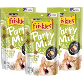 Purina Friskies Party Mix Treats ، Morning Munch Crunch مع نكهات البيض ، لحم الخنزير المقدد والجبن ، علاجات القط المقرمشة ودقة ، حقيبة 2.1 أوقية (حزمة 3)