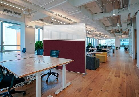 مقسم غرفة محمولة في مقابل شاشة الصمت | مقسم جدار محطة العمل | بذور الخصوصية القائمة بذاتها لوحات الصمت | واضحة ويندوز مزدهر | شاشة مقسم مكتب النسيج | رائع لفصل الغرفة in Kuwait