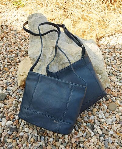 The Sak De Young Crossbody in Saudi Arabia
